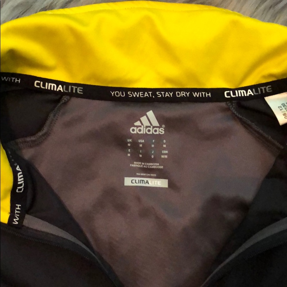 Adidas pull over jacket - Picture 2 of 5